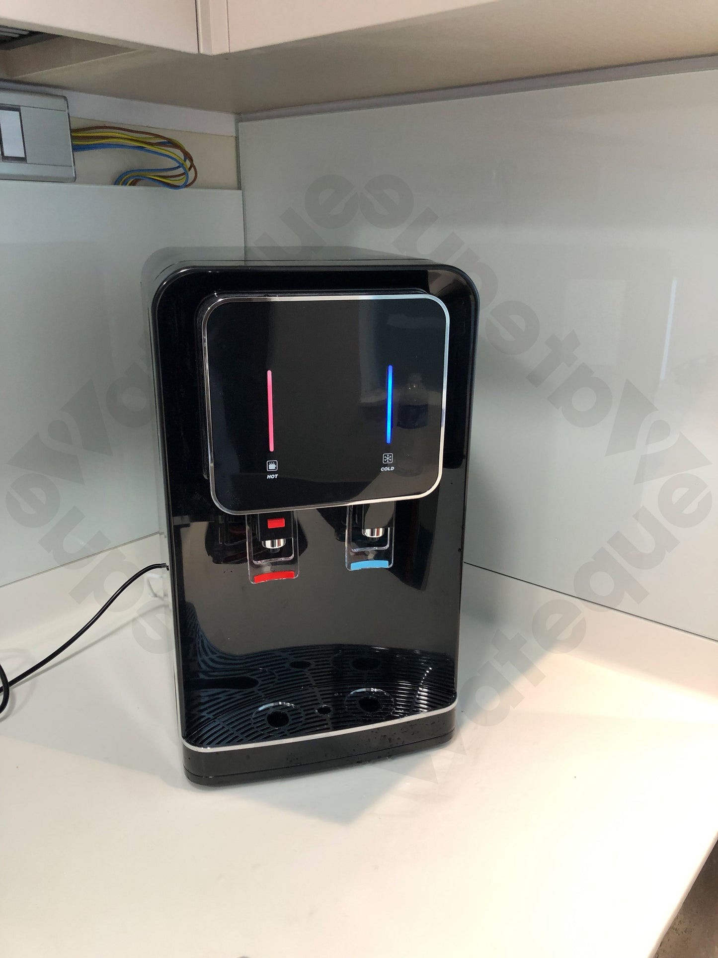 ‘Wa’ COMO Hot & Cold Water Dispenser from Korea