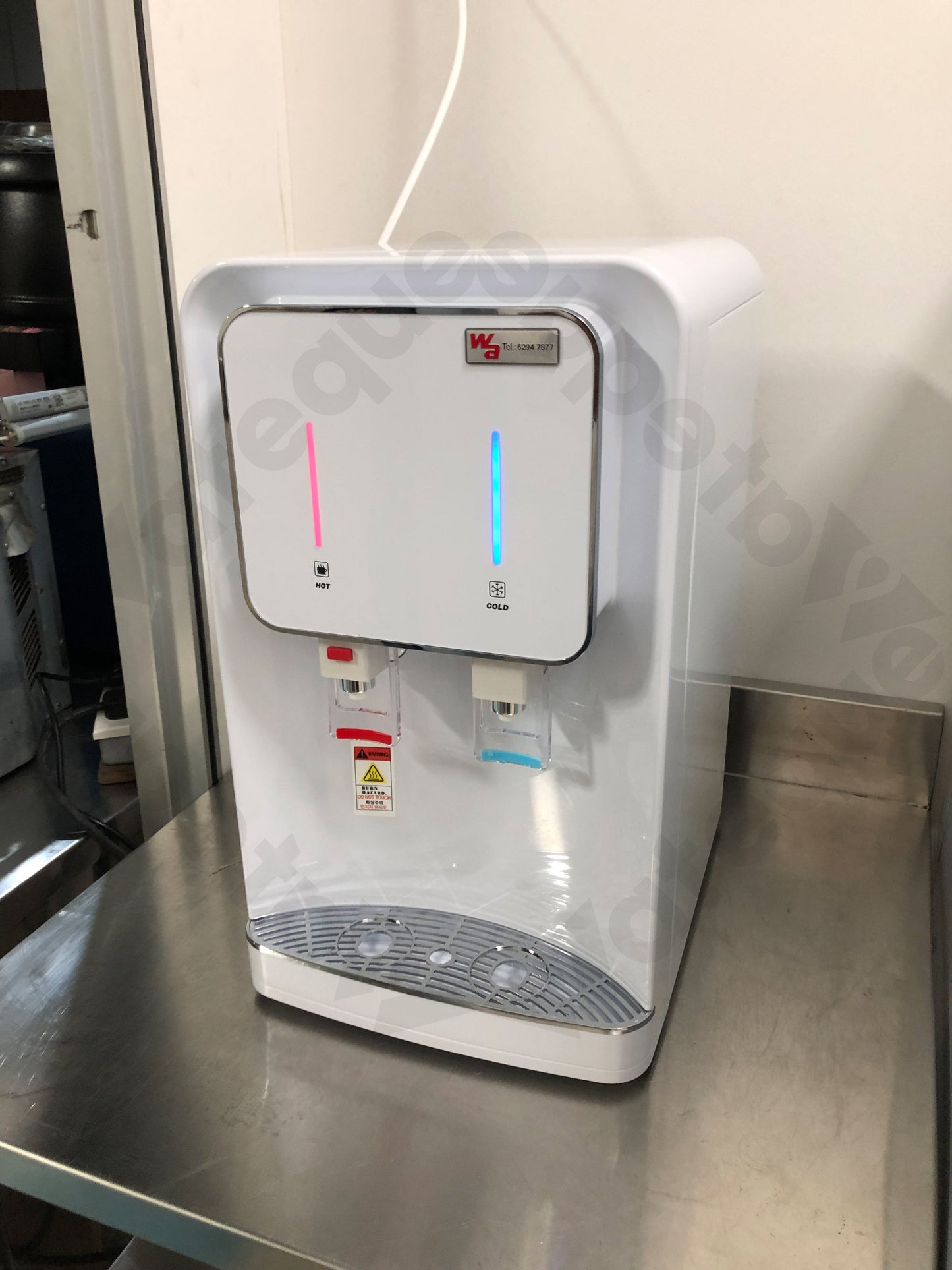 ‘Wa’ COMO Hot & Cold Water Dispenser from Korea